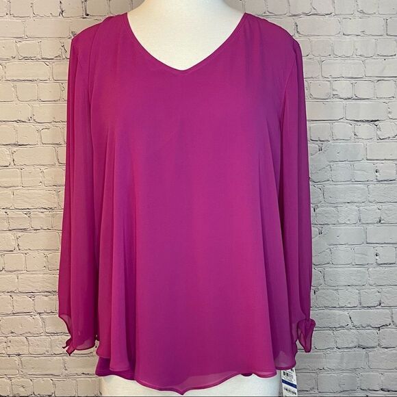 Women’s Blouse  - Picture 2 of 8